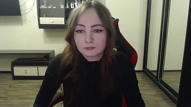 Laralianna online show from 02/21/25, 04:37