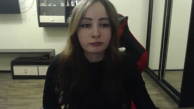 Laralianna online show from 02/21/25, 07:43