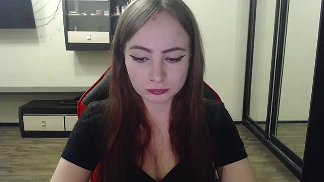 Laralianna online show from 02/26/25, 04:56