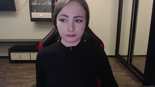 Laralianna online show from 03/02/25, 08:07