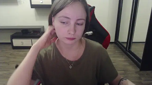 Laralianna online show from 03/18/25, 02:48