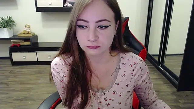 Laralianna online show from 09/10/25, 08:14