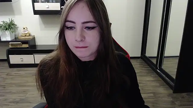 Laralianna online show from 09/18/25, 07:54