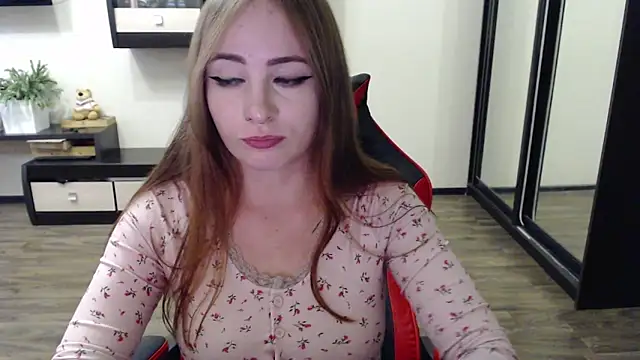 Laralianna online show from 09/19/25, 01:34