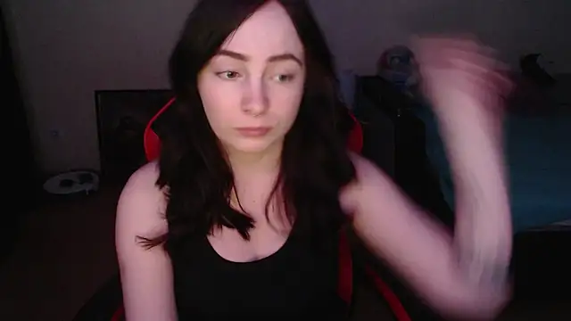 Snapshot of Laralianna chatting on 03/09/26, 02:15 Laralianna online show from 03/09/26, 02:15