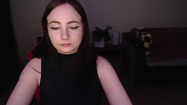 Snapshot of Laralianna chatting on 03/25/26, 05:30 Laralianna online show from 03/25/26, 05:30