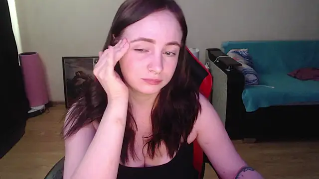 Snapshot of Laralianna chatting on 04/02/26, 11:52 Laralianna online show from 04/02/26, 11:52