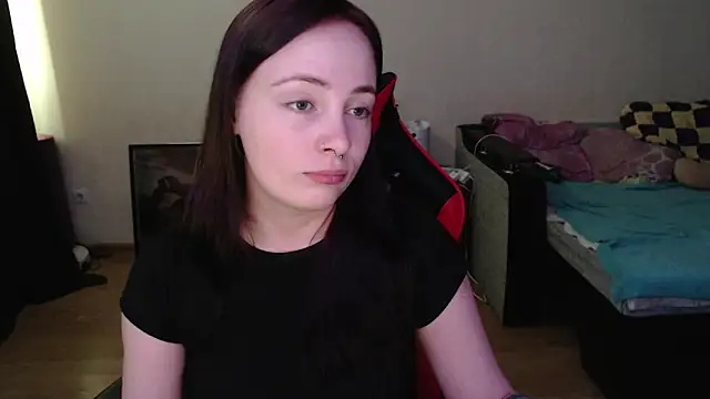 Snapshot of Laralianna chatting on 04/22/26, 01:45 Laralianna online show from 04/22/26, 01:45