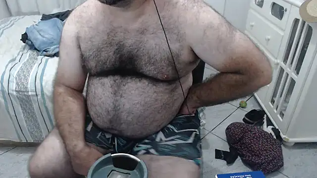 Snapshot of MysterBearMG chatting on 01/22/25, 03:31 MysterBearMG online show from 01/22/25, 03:31