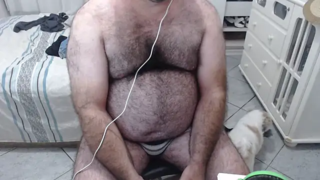 Snapshot of MysterBearMG chatting on 01/23/25, 11:58 MysterBearMG online show from 01/23/25, 11:58