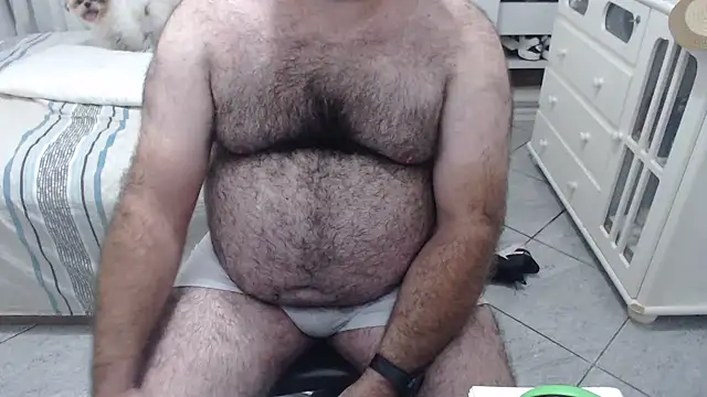 Snapshot of MysterBearMG chatting on 01/25/25, 12:38 MysterBearMG online show from 01/25/25, 12:38