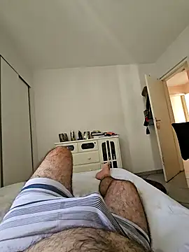 Snapshot of MysterBearMG chatting on 01/26/25, 12:01 MysterBearMG online show from 01/26/25, 12:01