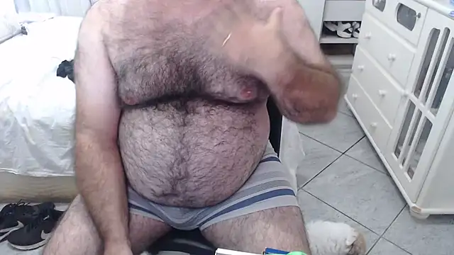 Snapshot of MysterBearMG chatting on 01/26/25, 06:58 MysterBearMG online show from 01/26/25, 06:58