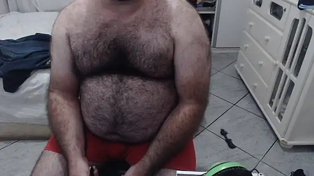 Snapshot of MysterBearMG chatting on 02/02/25, 12:19 MysterBearMG online show from 02/02/25, 12:19