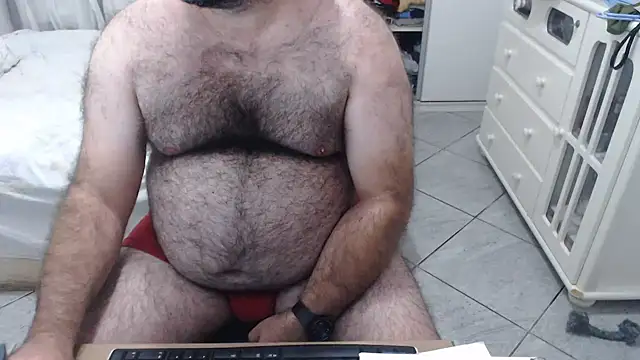 Snapshot of MysterBearMG chatting on 02/07/25, 12:09 MysterBearMG online show from 02/07/25, 12:09