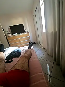 Snapshot of MysterBearMG chatting on 02/07/25, 08:42 MysterBearMG online show from 02/07/25, 08:42