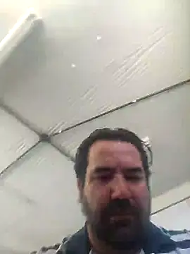 Snapshot of MysterBearMG chatting on 02/11/25, 03:18 MysterBearMG online show from 02/11/25, 03:18