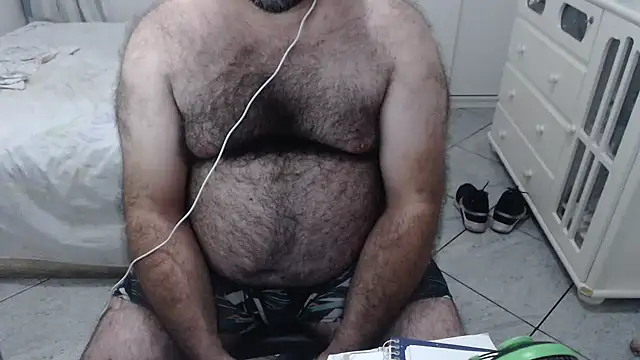 Snapshot of MysterBearMG chatting on 02/15/25, 02:37 MysterBearMG online show from 02/15/25, 02:37