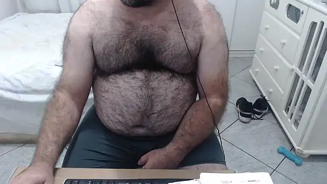 Snapshot of MysterBearMG chatting on 02/16/25, 11:26 MysterBearMG online show from 02/16/25, 11:26