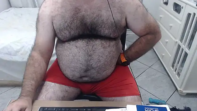 Snapshot of MysterBearMG chatting on 02/17/25, 10:03 MysterBearMG online show from 02/17/25, 10:03