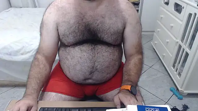 Snapshot of MysterBearMG chatting on 02/18/25, 01:10 MysterBearMG online show from 02/18/25, 01:10