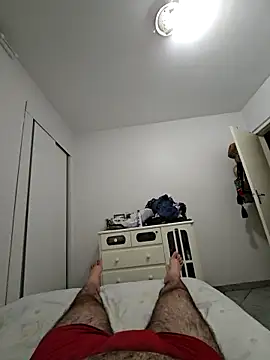 Snapshot of MysterBearMG chatting on 02/19/25, 01:40 MysterBearMG online show from 02/19/25, 01:40