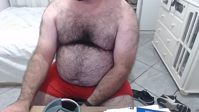 Snapshot of MysterBearMG chatting on 02/24/25, 01:46 MysterBearMG online show from 02/24/25, 01:46