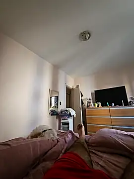 Snapshot of MysterBearMG chatting on 03/03/25, 11:55 MysterBearMG online show from 03/03/25, 11:55