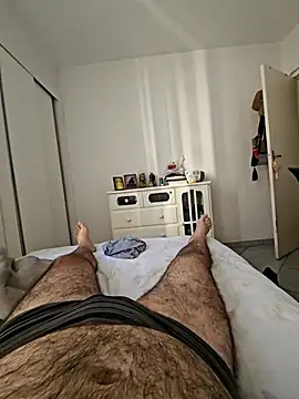 Snapshot of MysterBearMG chatting on 03/09/25, 10:52 MysterBearMG online show from 03/09/25, 10:52