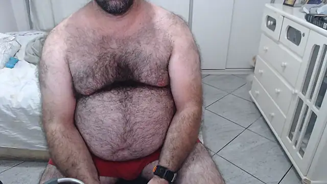 Snapshot of MysterBearMG chatting on 03/10/25, 02:06 MysterBearMG online show from 03/10/25, 02:06