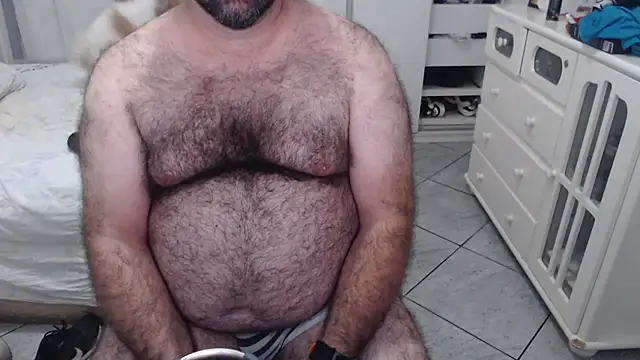 Snapshot of MysterBearMG chatting on 03/14/25, 12:10 MysterBearMG online show from 03/14/25, 12:10