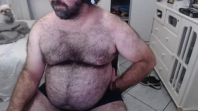 Snapshot of MysterBearMG chatting on 03/22/25, 11:42 MysterBearMG online show from 03/22/25, 11:42