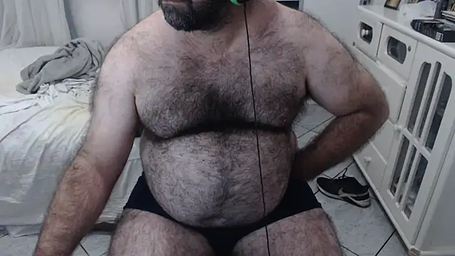 Snapshot of MysterBearMG chatting on 03/23/25, 02:59 MysterBearMG online show from 03/23/25, 02:59