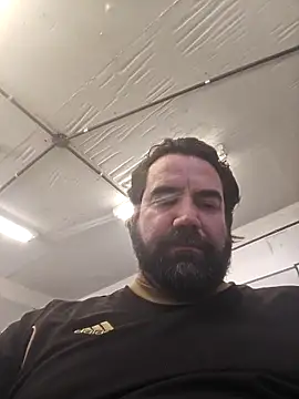 Snapshot of MysterBearMG chatting on 09/08/25, 03:44 MysterBearMG online show from 09/08/25, 03:44