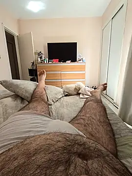 Snapshot of MysterBearMG chatting on 09/20/25, 04:19 MysterBearMG online show from 09/20/25, 04:19