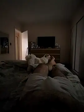 Snapshot of MysterBearMG chatting on 09/21/25, 11:12 MysterBearMG online show from 09/21/25, 11:12