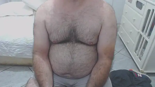 Snapshot of MysterBearMG chatting on 12/01/25, 12:26 MysterBearMG online show from 12/01/25, 12:26