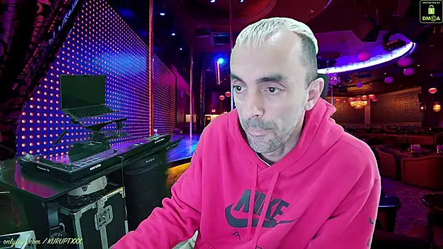 Snapshot of kuruptxxx_live chatting on 01/27/25, 07:13 kuruptxxx live online show from 01/27/25, 07:13