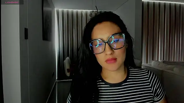 Snapshot of AnushaKumari chatting on 12/17/25, 05:30 AnushaKumari online show from 12/17/25, 05:30