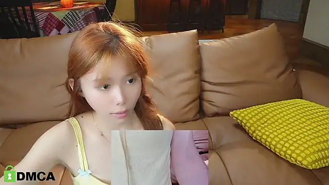 Snapshot of Luna520 chatting on 02/20/25, 03:52 Luna520 online show from 02/20/25, 03:52