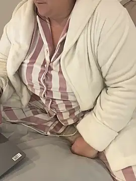 sweeti Em online show from 01/15/26, 07:06