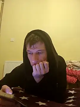 LuxxFin online show from 11/17/25, 03:56