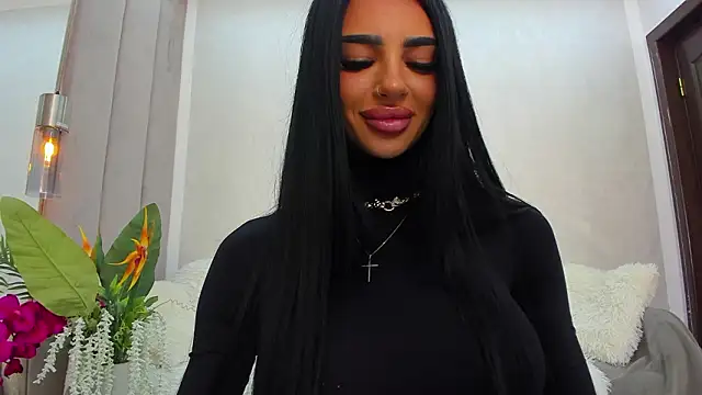 Britney Charm  online show from 03/06/26, 07:27