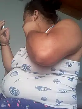 Monseratte21 online show from 12/13/24, 05:00