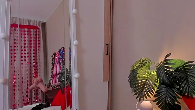 SweetLady697 online show from 02/19/25, 08:33