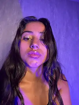 Valentinne z online show from 12/14/25, 02:00