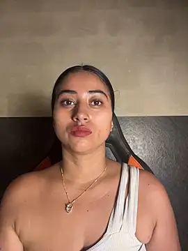 Valentinne z online show from 05/14/26, 09:49