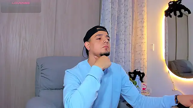 alejandro calderon1 online show from 10/15/25, 04:56