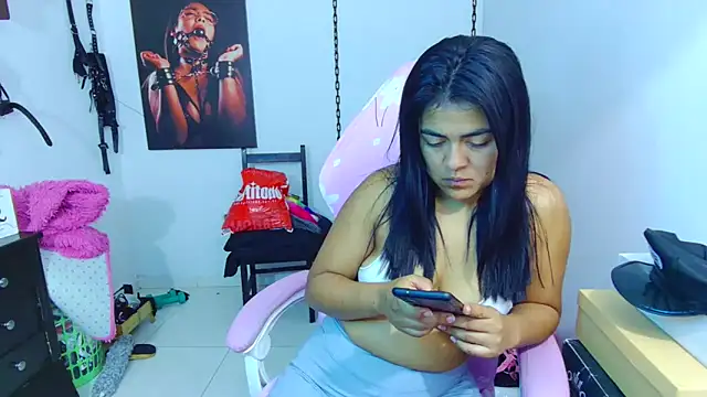 Hannah-grace online show from 12/22/24, 01:00