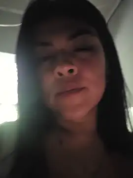 Hannah-grace online show from 11/20/25, 01:11